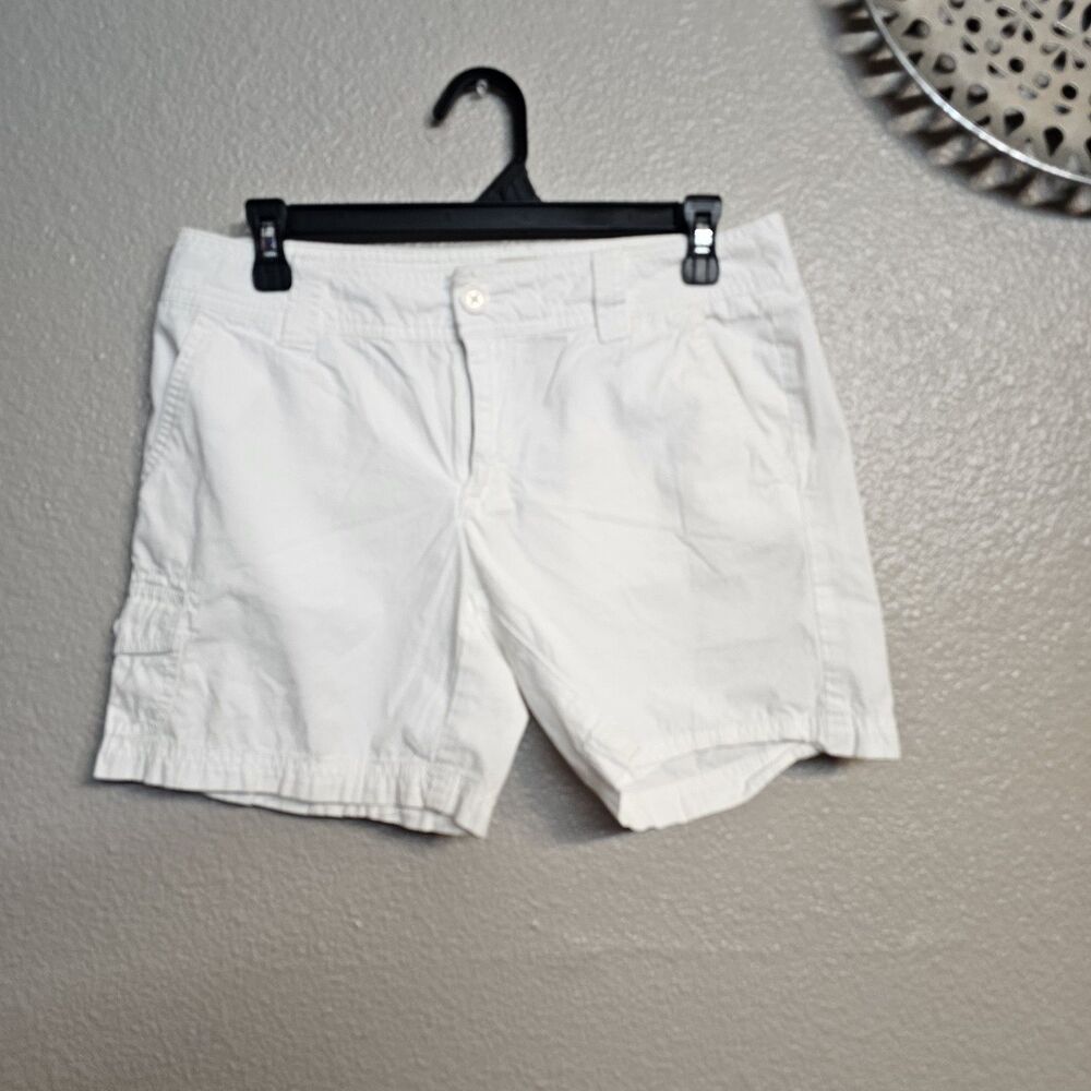 G.H. Bass & Co Women’s White Cargo Shorts Size 4 100% Cotton Casual Utility A710
